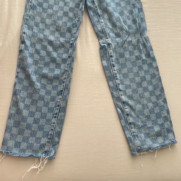 Pacsun 90s Checkered Raw Hem Blue Mom Jeans - Picture 5 of 7